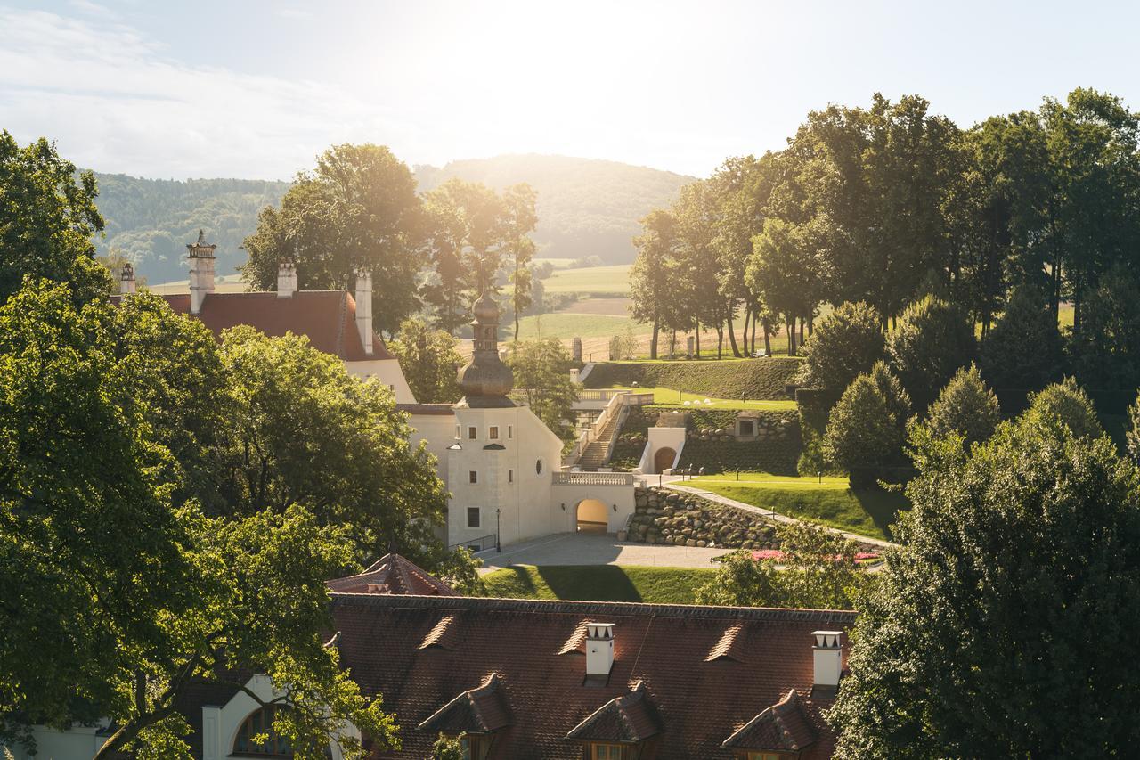 Schloss Thalheim Sankt Polten Bagian luar foto